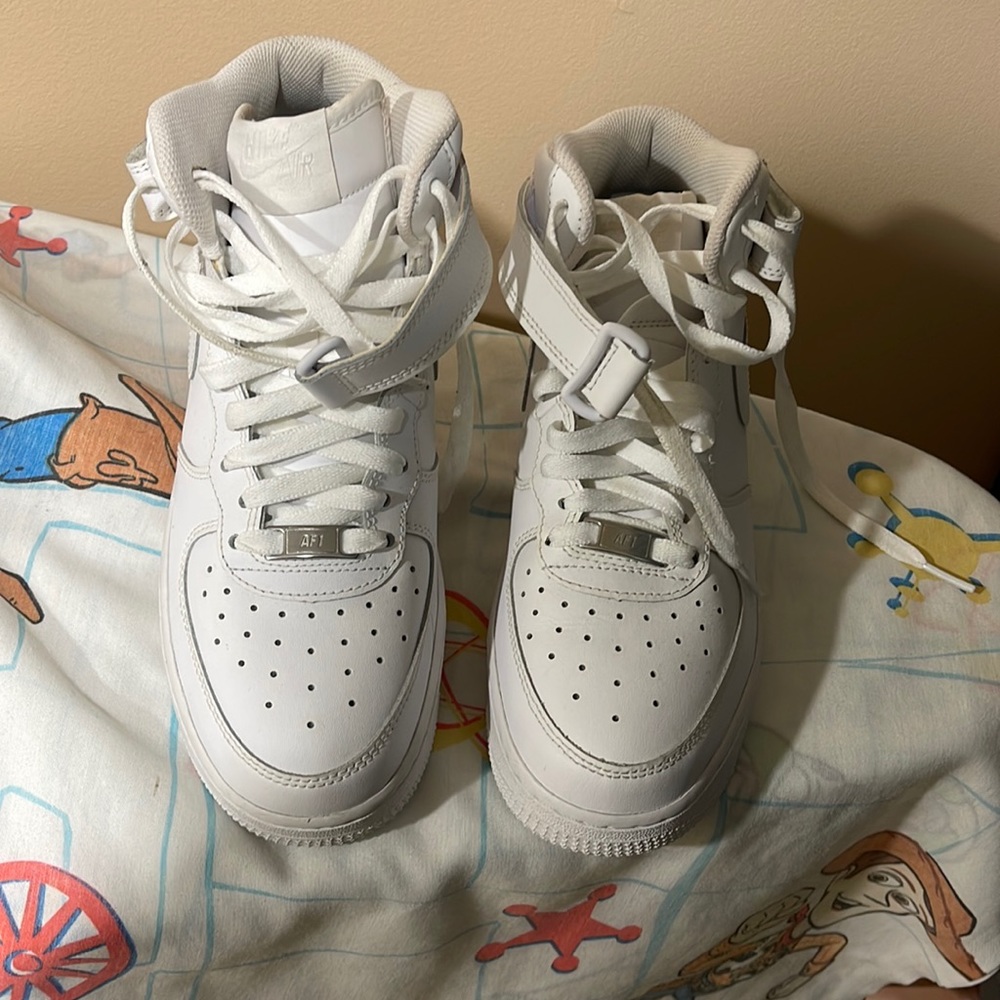 White Air Force 1s